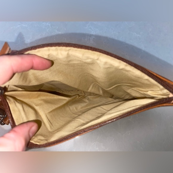 EUC Saddle Blanket Clutch - Picture 3 of 3